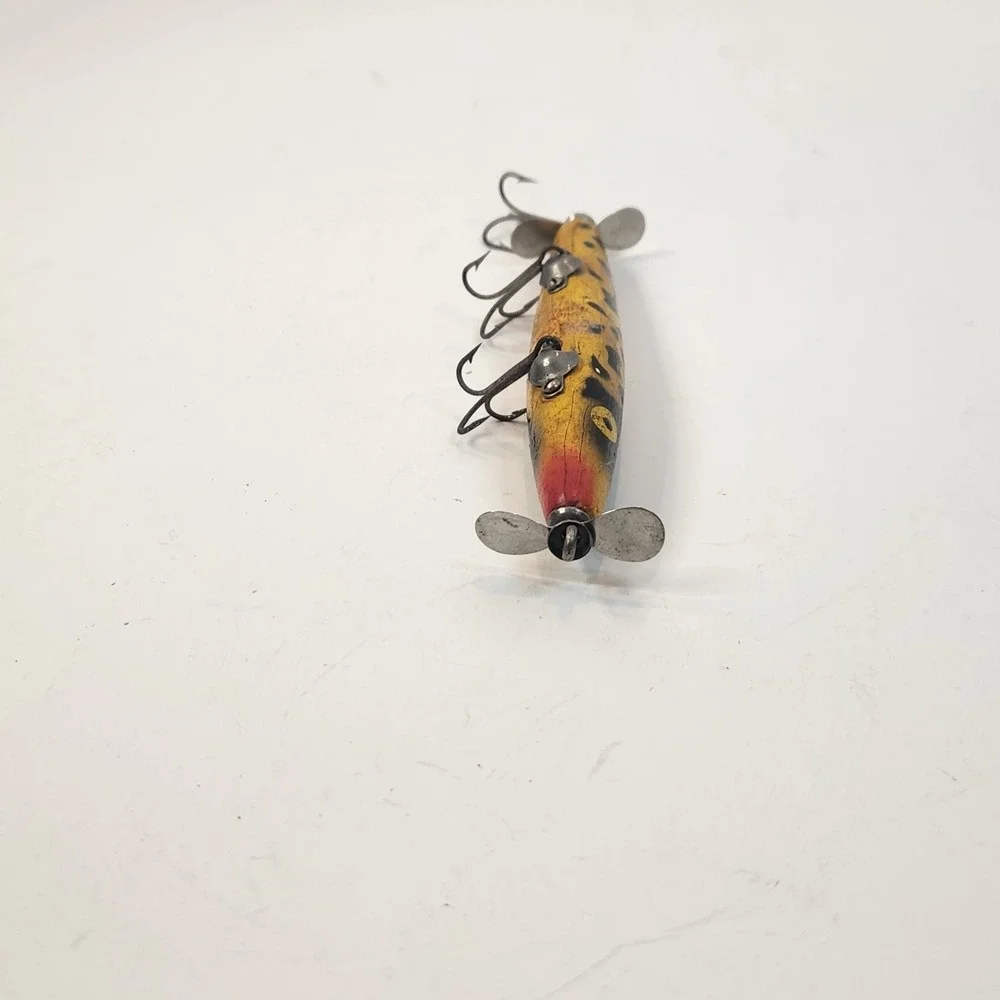 Wooden Shakespeare Slim‎ Jim Yellow Coach Dog Fishing Lure VINTAGE Angling Bass